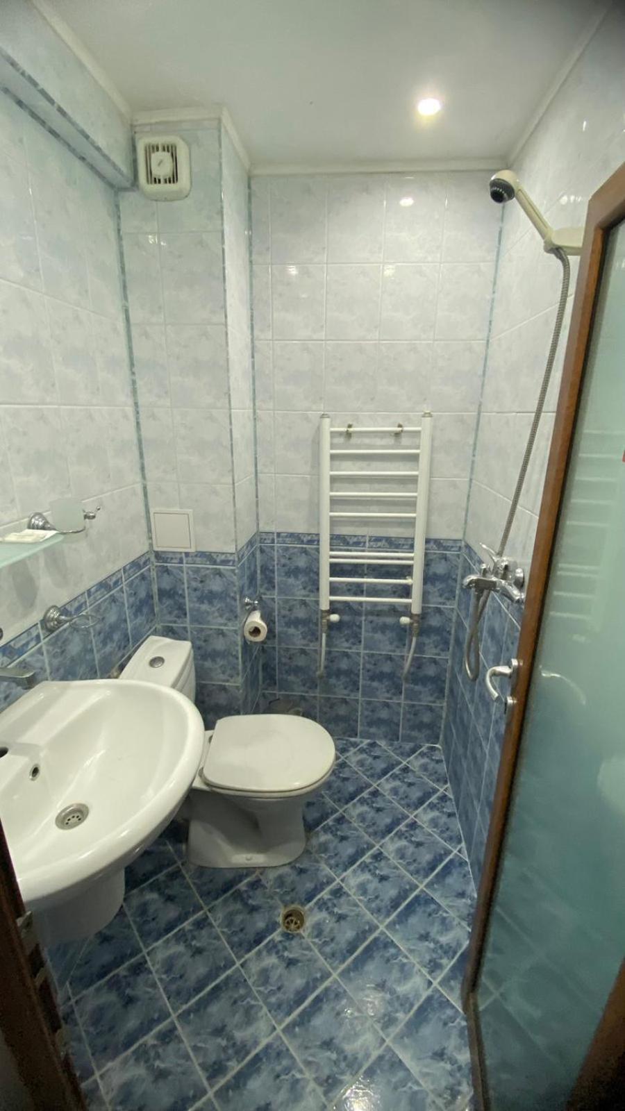 Хотел Галина Палас Srem Exterior photo